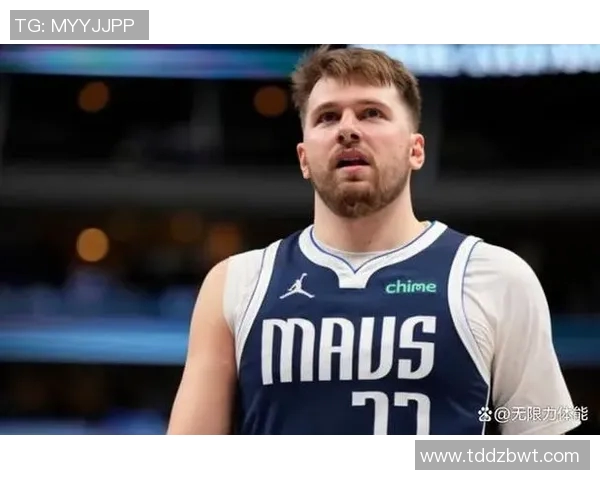 镜头捕捉：东契奇赛场小动作引发热议