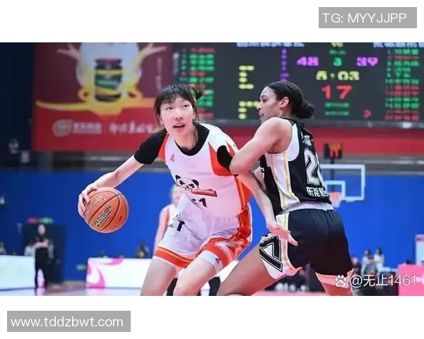 冲突升级!三分王与教练发生激烈争执 冲突升级!三分王与教练发生激烈争执